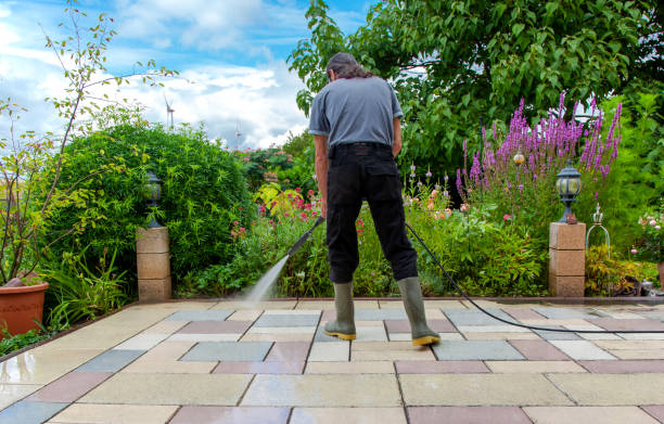 Best Pool Deck Cleaning  in Silverdale, WA